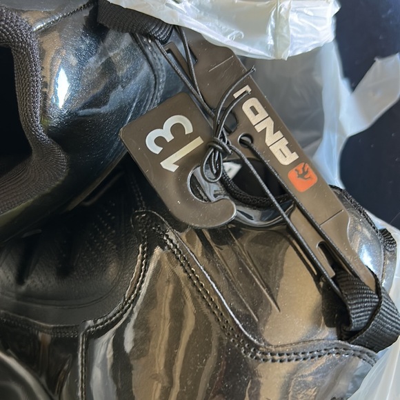 NWT! AND1 Men's Backcut Black Basketball High-Top Shoes Size 11 No Box - Picture 11 of 12